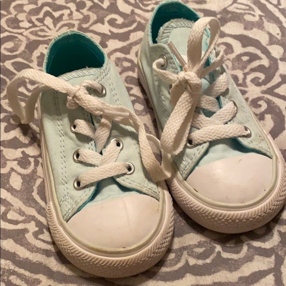Toddler Girl Converse Chuck Taylor size 7